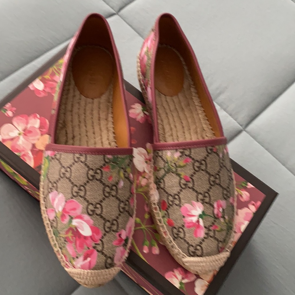 Gucci Supreme Espadrille Slides Brand New size 10